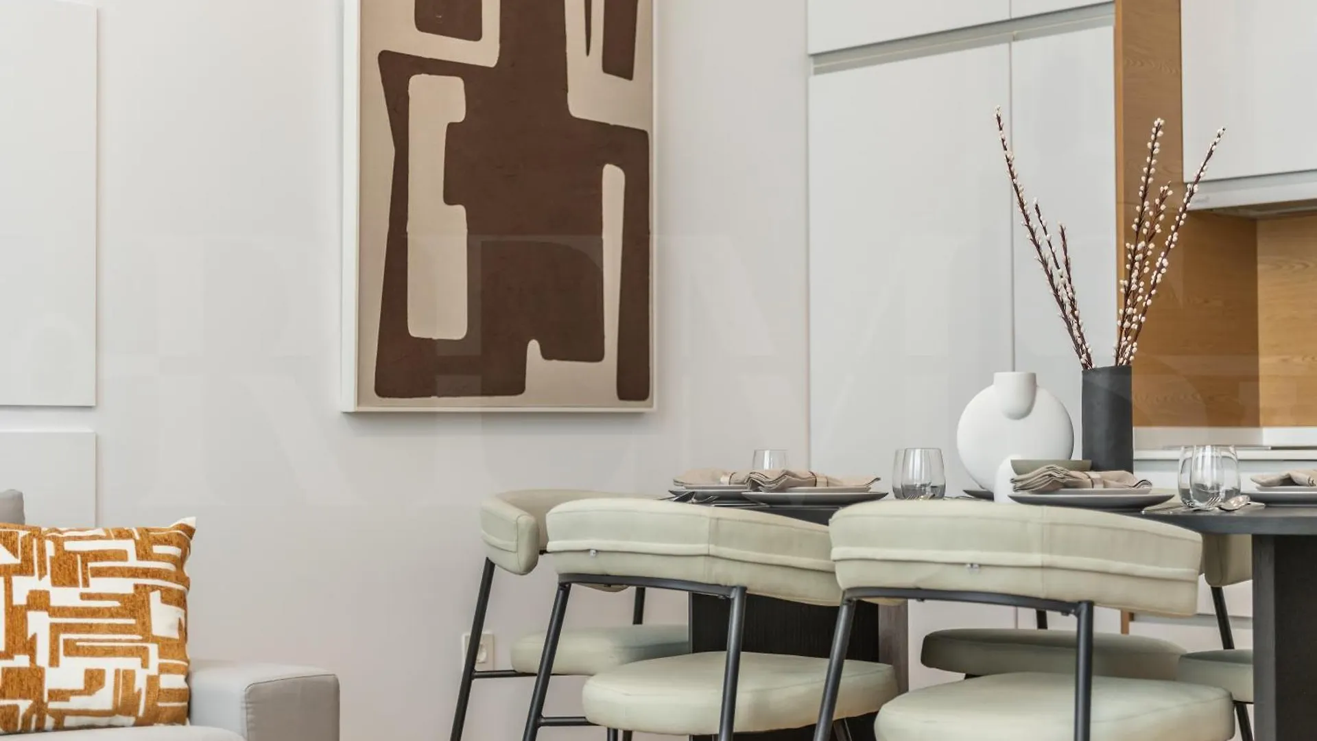 Artistic And Spacious Apartment By Rems マラガ